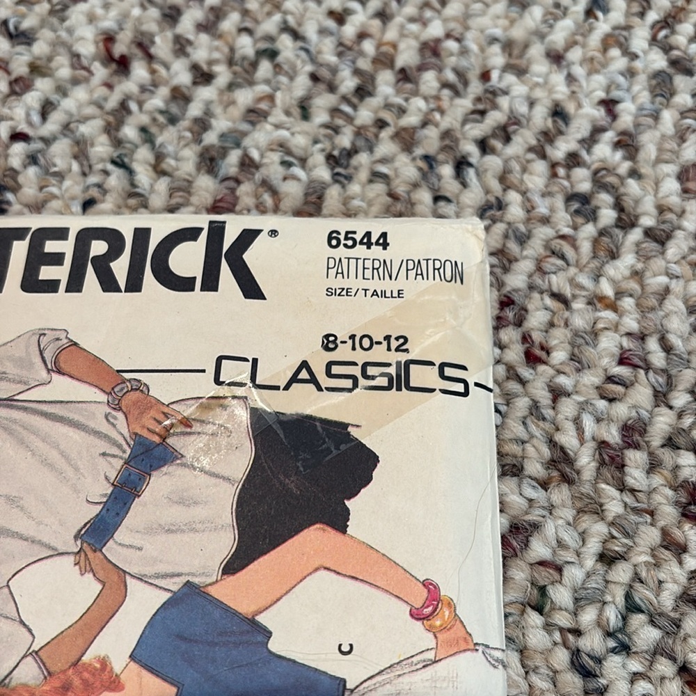 Butterick Ladies Tops Sewing Pattern #6544 - Picture 2 of 4